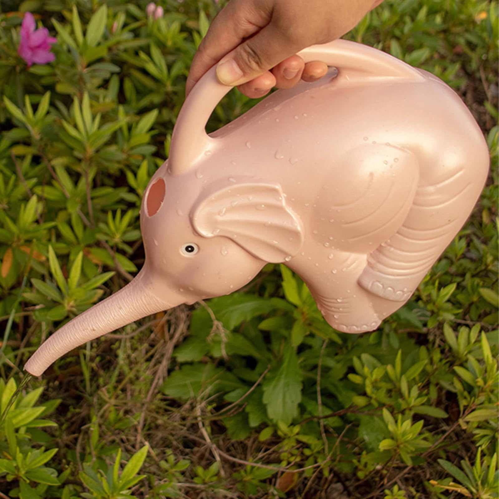 1 Gallon Elephant Watering Can Patio Watering Bottle Pot Jug Home Garden Lawn Creative Gardening Tool Plastic Elephan... - Image 4