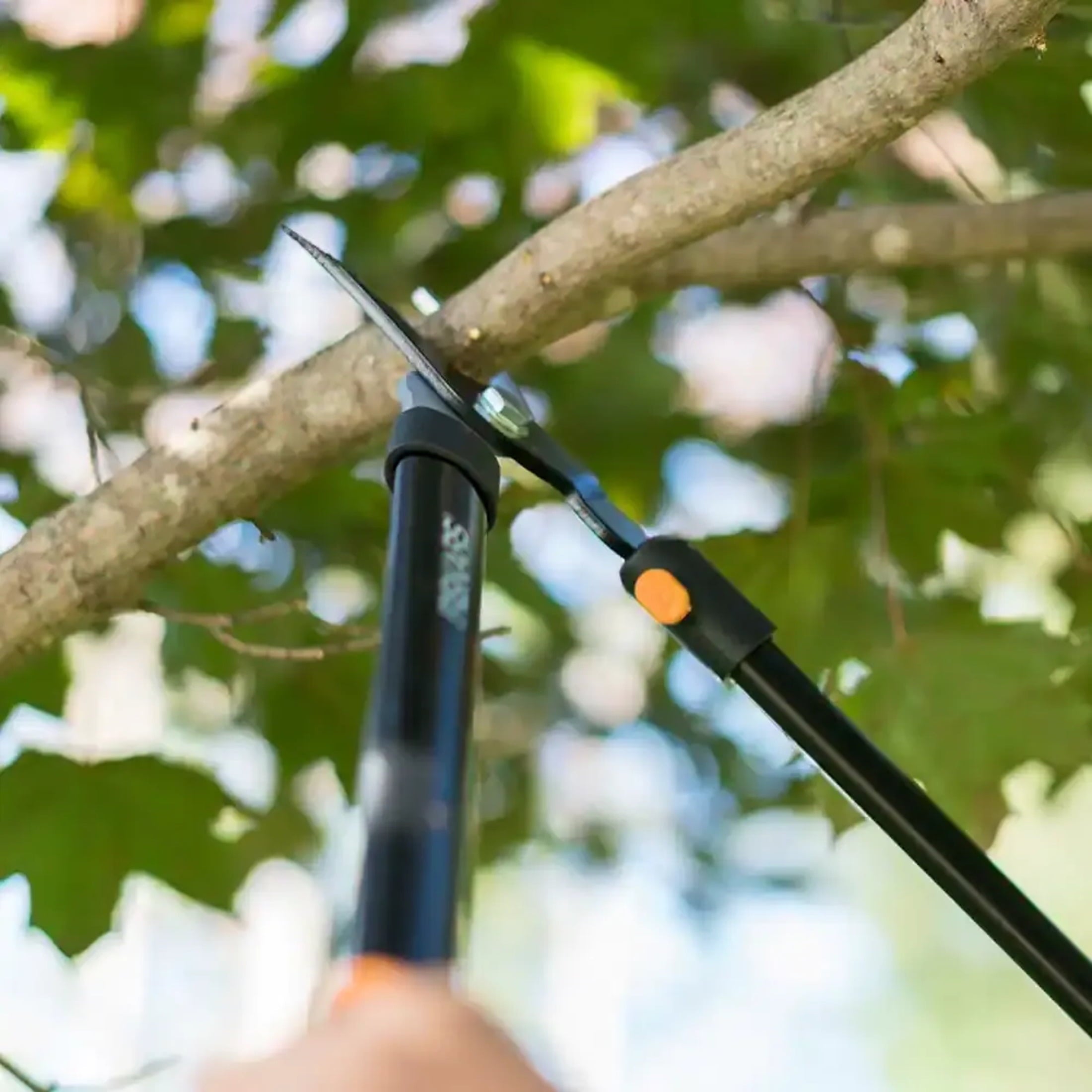 Fiskars 28" Lopper Garden Tool with Steel Blade and SoftGrip Handle - Image 4