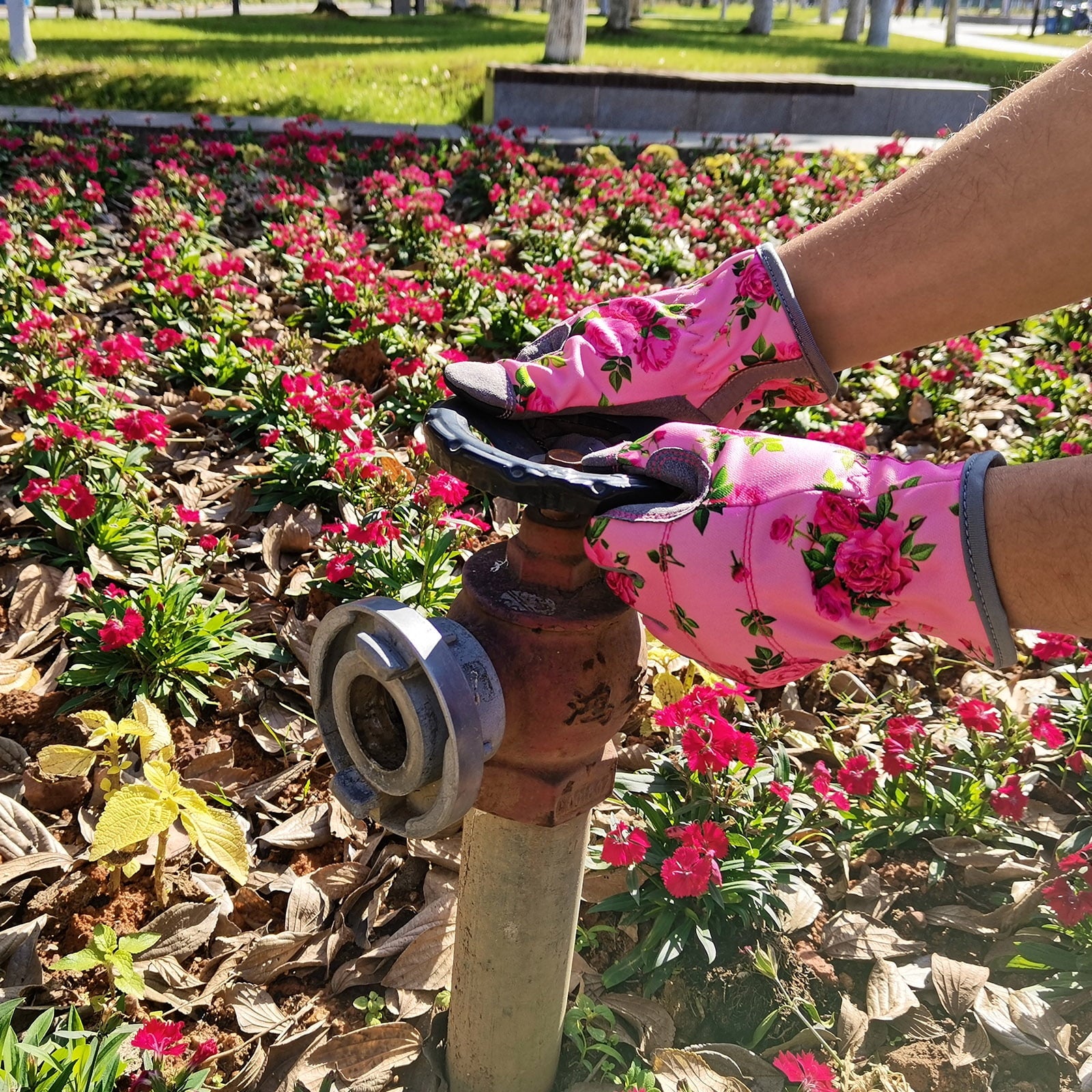 YARTTING Leather Gardening Gloves for Women, Flexible Breathable Garden Gloves, Thorn Proof Working Glove for Weeding Digging and Pruning, M - Image 2
