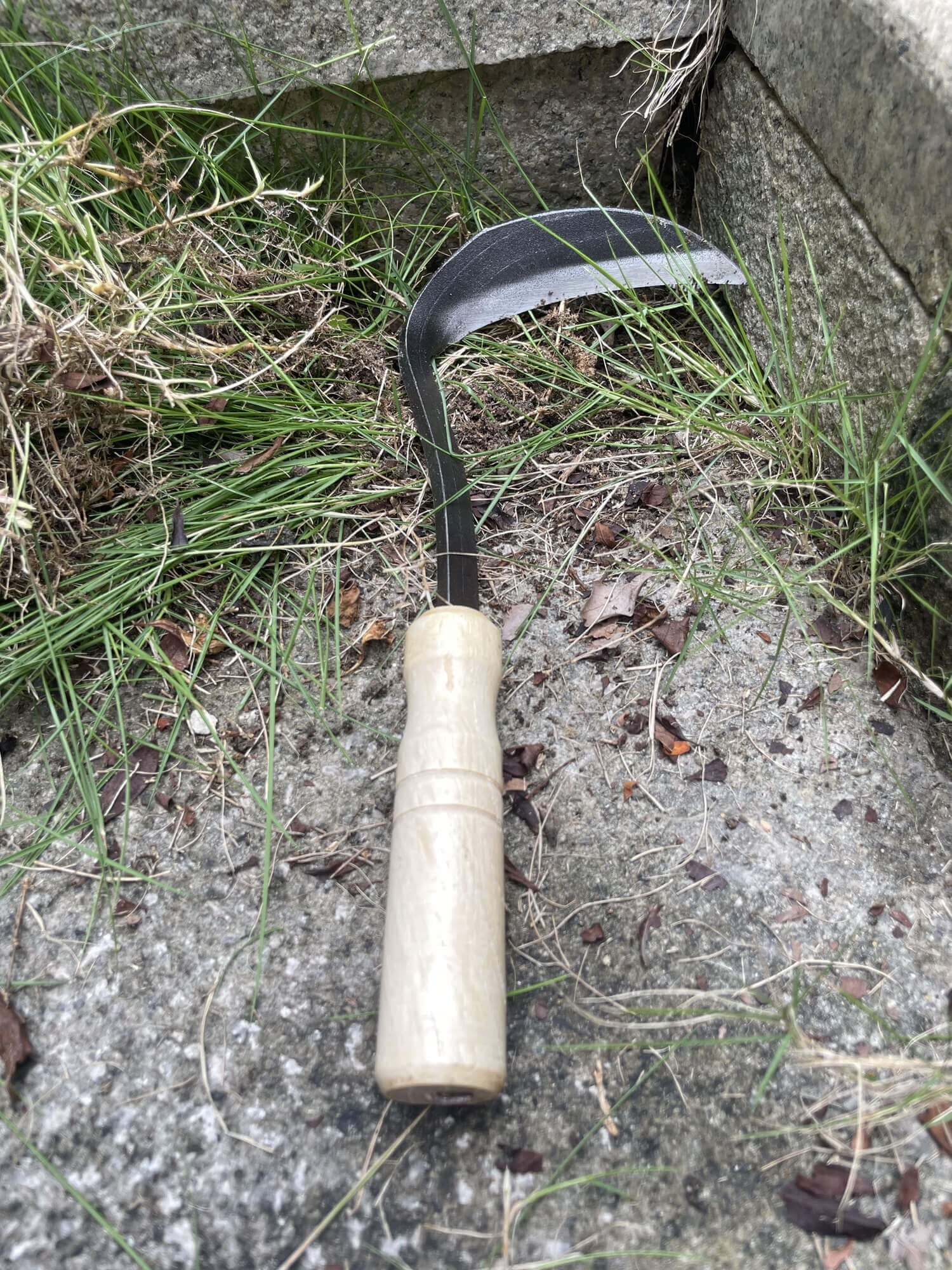 Gardening Hand Tools, Garden Hoe for Weeding, Japanese Weeding Sickle, Left Hand Scythe Tool for Grass Cutting - Image 6
