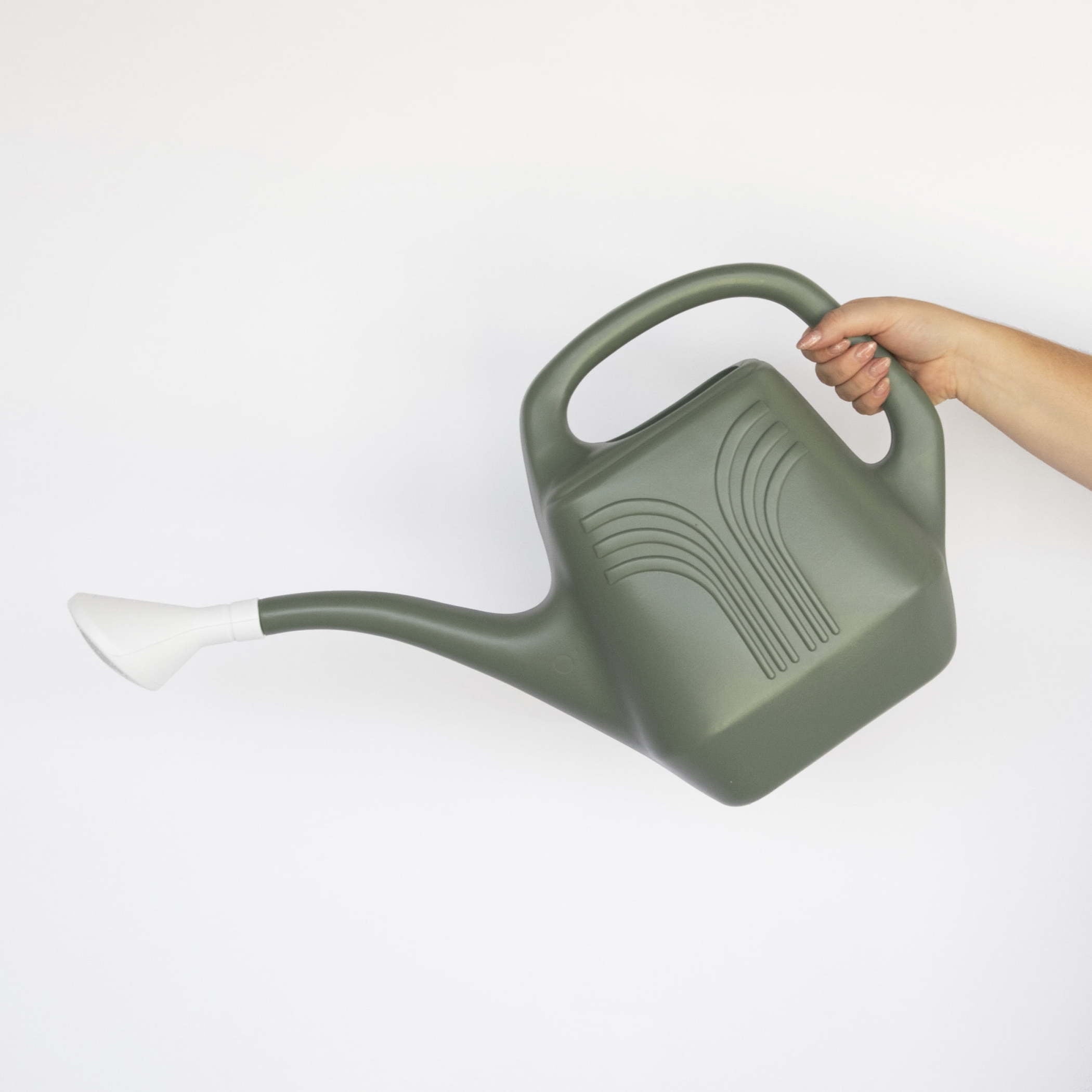 Promo 2 Gallon Plastic Watering Can - Indoor/Outdoor with 256 Fl Oz Capacity, Removable Nozzle, Basil - Image 5