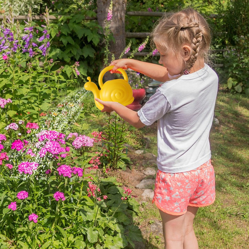 Kids Garden Watering Can, Lightweight Plastic, 8.27"x7.95"x4.96", Long Spout, Ergonomic Grip The Best Choice To Develop Children'S Interests - Image 4