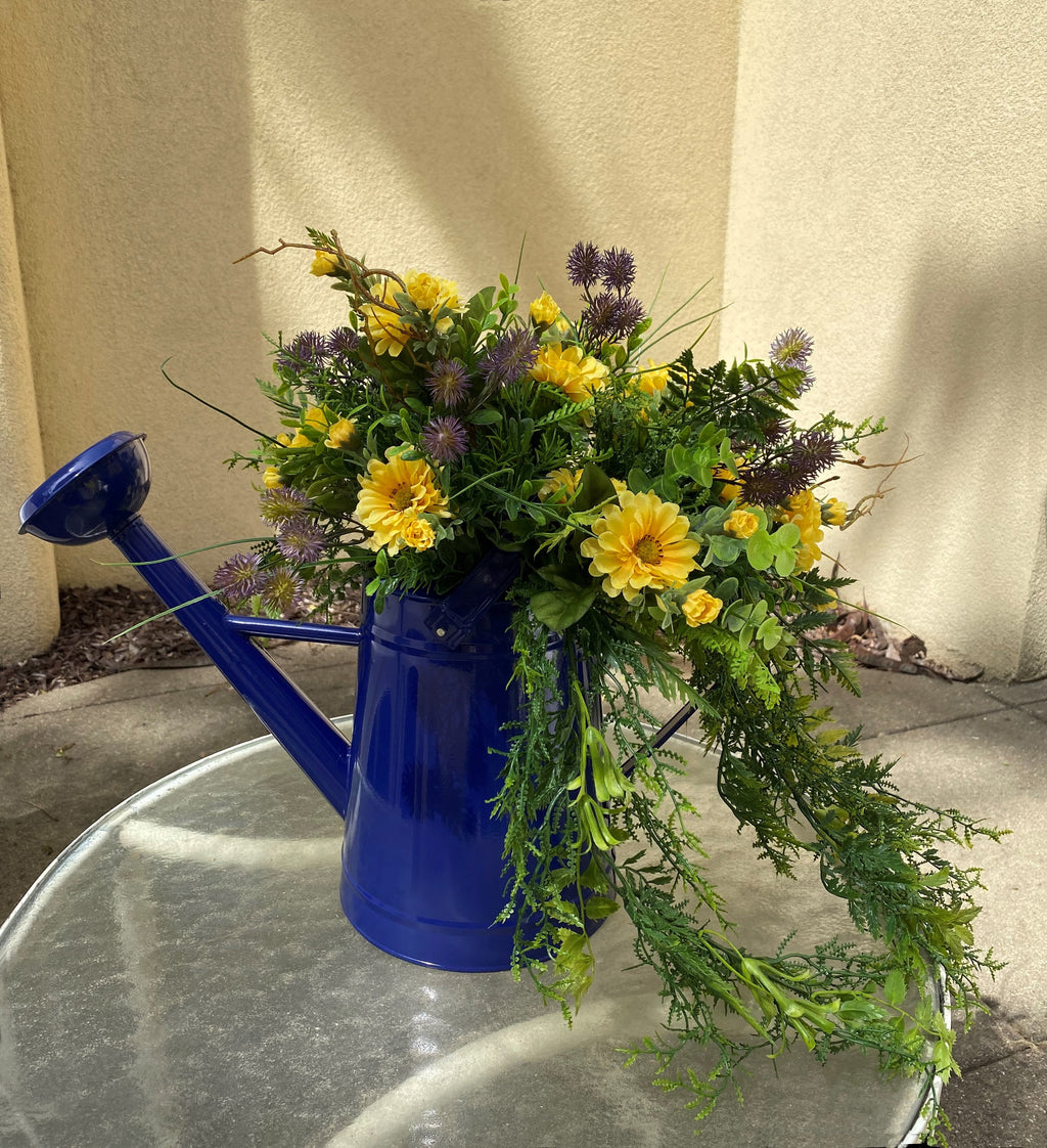 2.1 Gallon Blue Powder-Coated Galvanized Steel Watering Can - Image 4